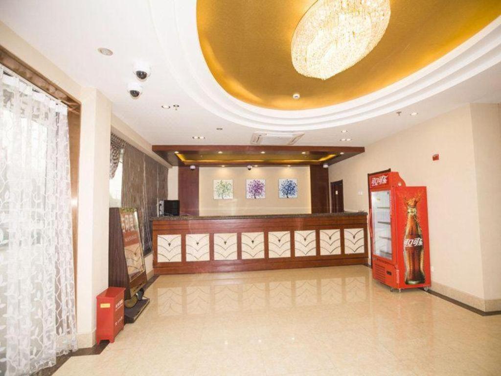 Greentree Hongqiao Airport Huqingping Highway Shell Shanghai