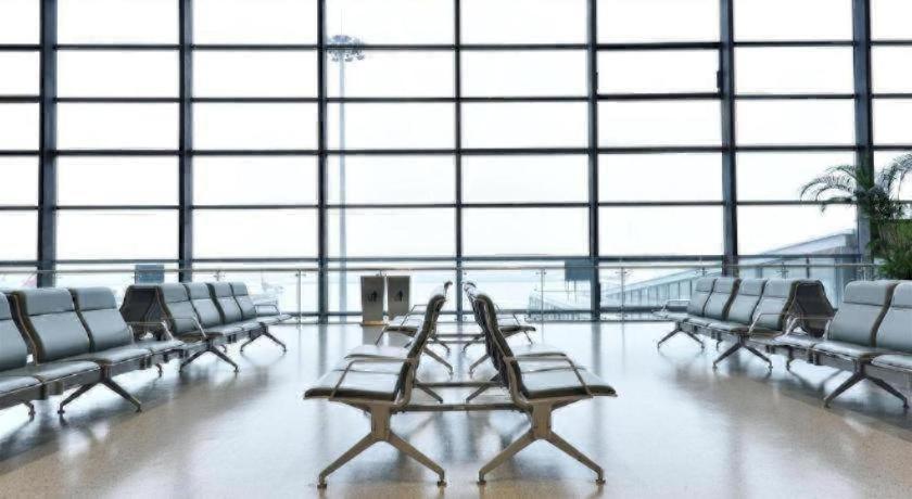 Greentree Hongqiao Airport Huqingping Highway Shell 3*